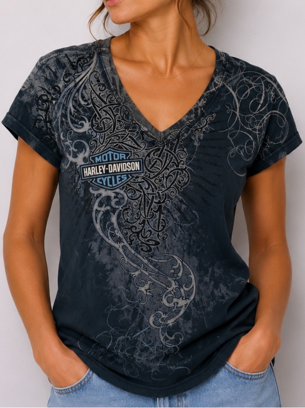 Harley-Davidson Black Short-Sleeve V-Neck Tee with Gray Graphic Angel Wings